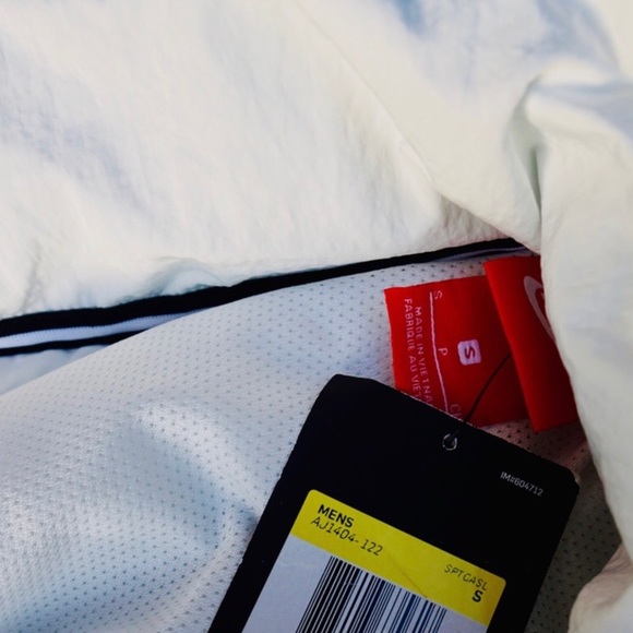 Nike Sportswear Anorak Big Swoosh Hooded Jacket - Picture 6 of 15